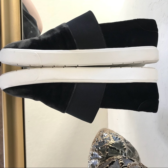 Vince Velvet ‘Corbin’ Slip On Sneakers - Picture 5 of 8